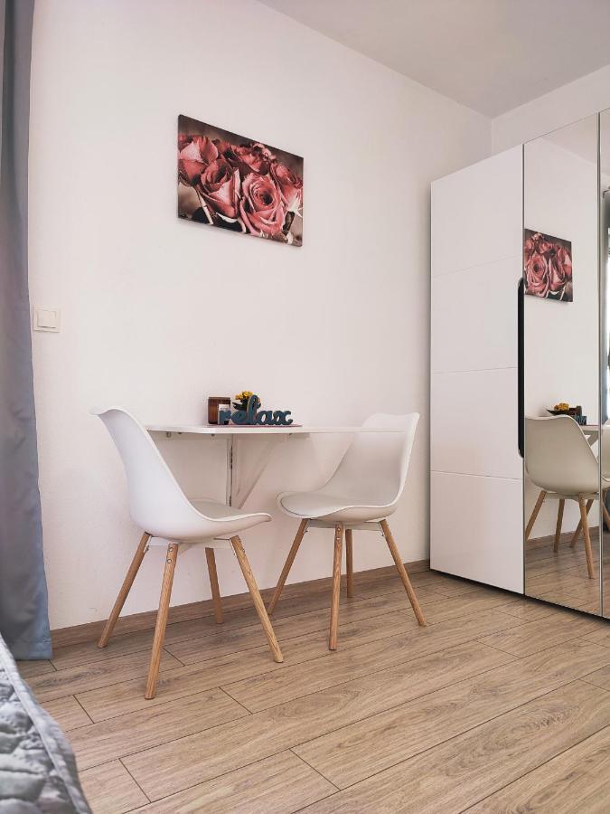Apartmani Josipa Baška Voda Buitenkant foto
